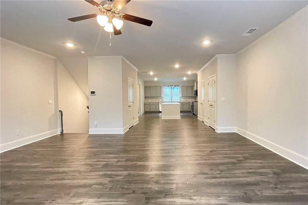 Towne Lake Hills Townhomes - Residential