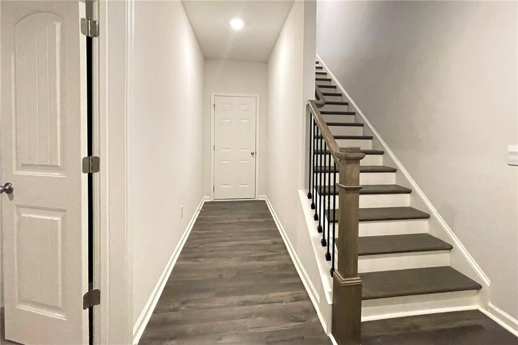 Towne Lake Hills Townhomes - Residential