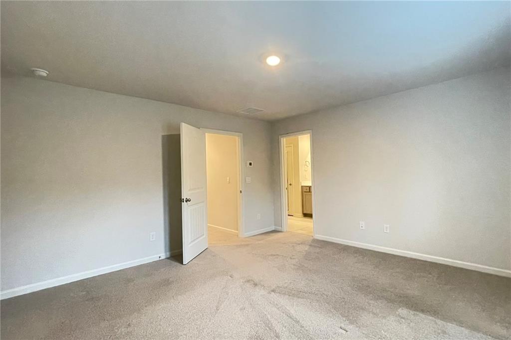Towne Lake Hills Townhomes - Residential