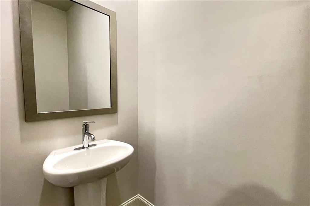 Towne Lake Hills Townhomes - Residential