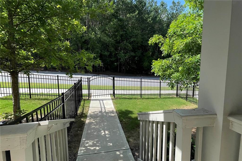 Towne Lake Hills Townhomes - Residential