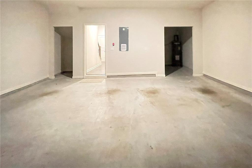 Towne Lake Hills Townhomes - Residential