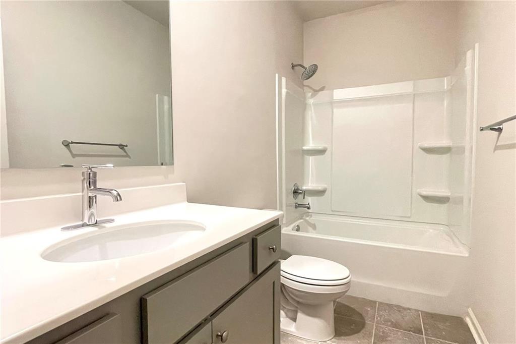 Towne Lake Hills Townhomes - Residential