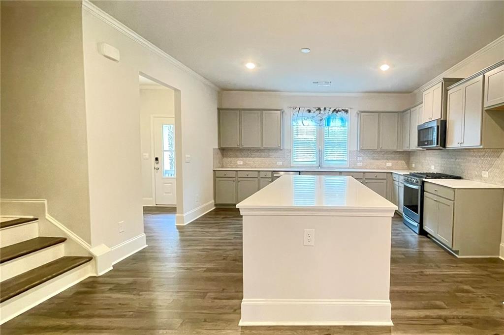 Towne Lake Hills Townhomes - Residential