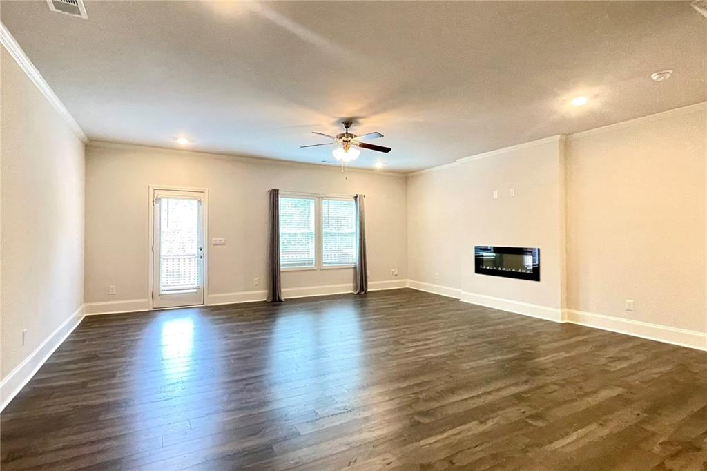 Towne Lake Hills Townhomes - Residential