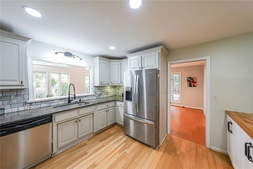 Burnt Hickory Hills - Residential