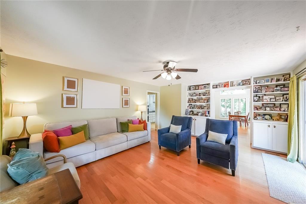 Burnt Hickory Hills - Residential