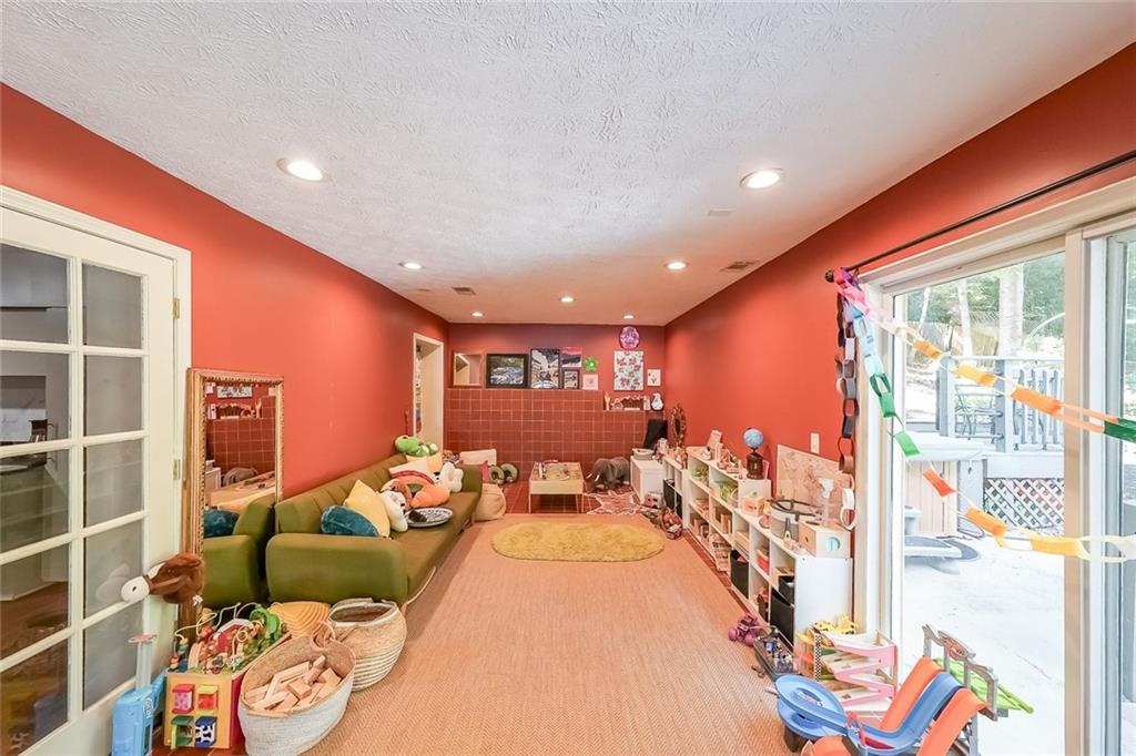 Burnt Hickory Hills - Residential