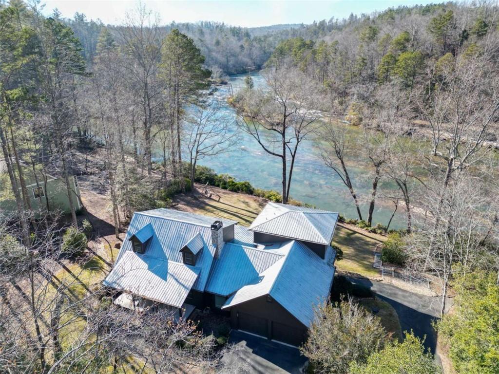 1207 Old River Road
