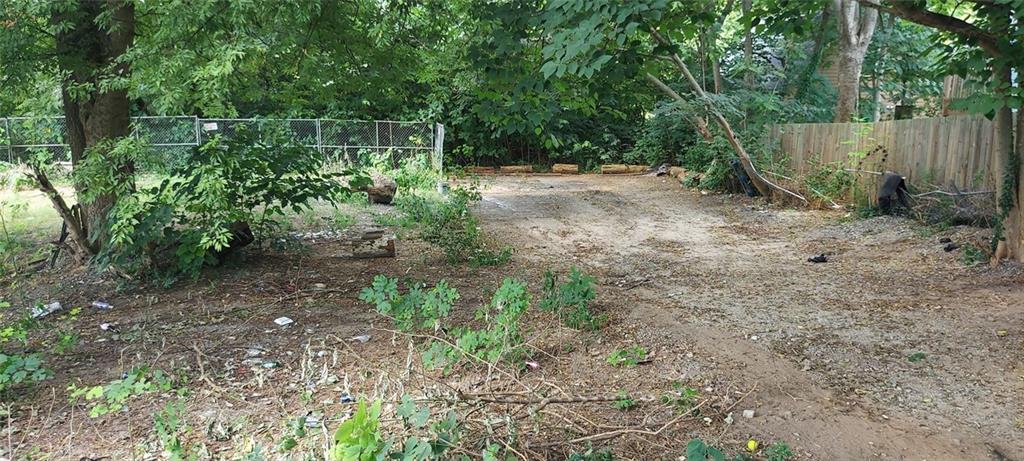 Just off the westside Beltline! Outstanding R-4B lot ideal for new construction, development, or speculative hold. Large, level lot in the booming Pittsburgh neighborhood across University Avenue from Pittsburgh Yards mixed-used development.