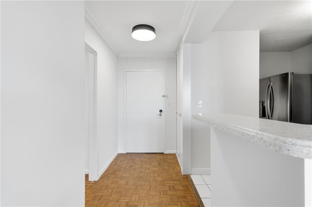 620 Peachtree Street NE 1607