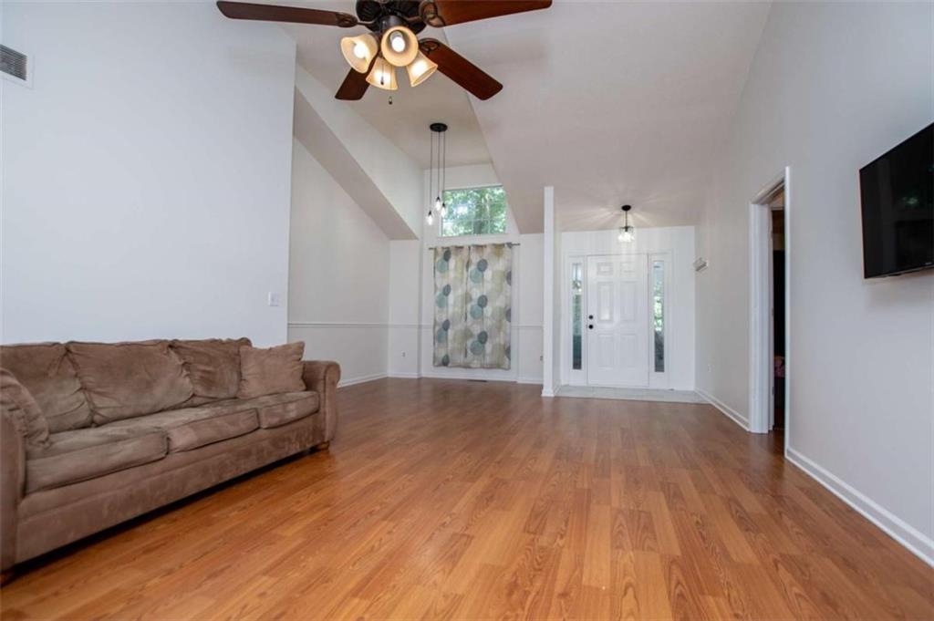 4233 Sturbridge Drive