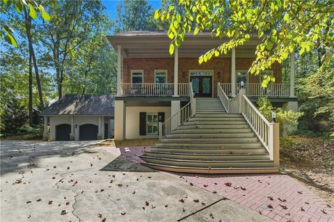 Photo of 130 Farm Hill Circle, Roswell, GA 30075 (MLS # 7652924)