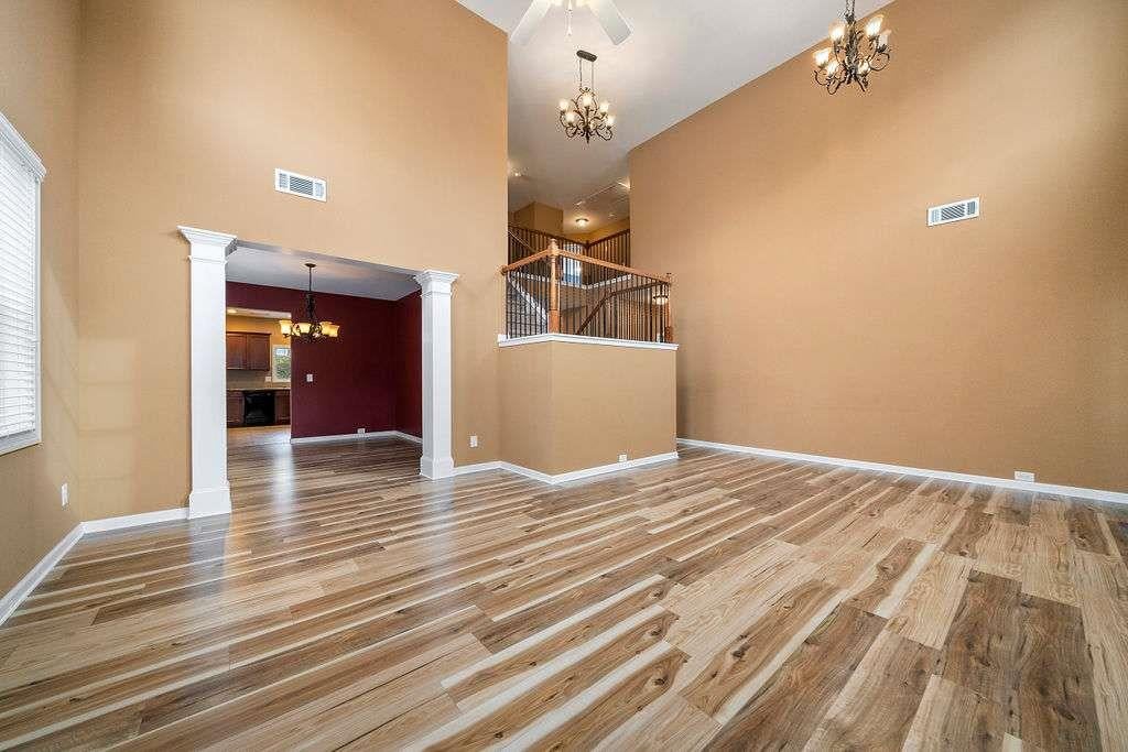 3325 Earhart Way