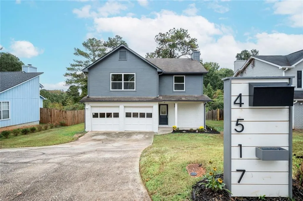 Decatur, Georgia 30035, United States, 4 Bedrooms Bedrooms, ,3 BathroomsBathrooms,Residential,Pending,236087