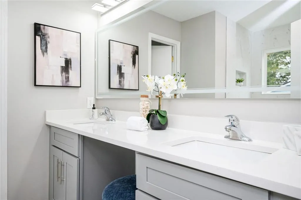 Decatur, Georgia 30035, United States, 4 Bedrooms Bedrooms, ,3 BathroomsBathrooms,Residential,Pending,236087