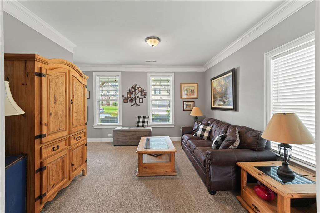 110 Ashbury Circle