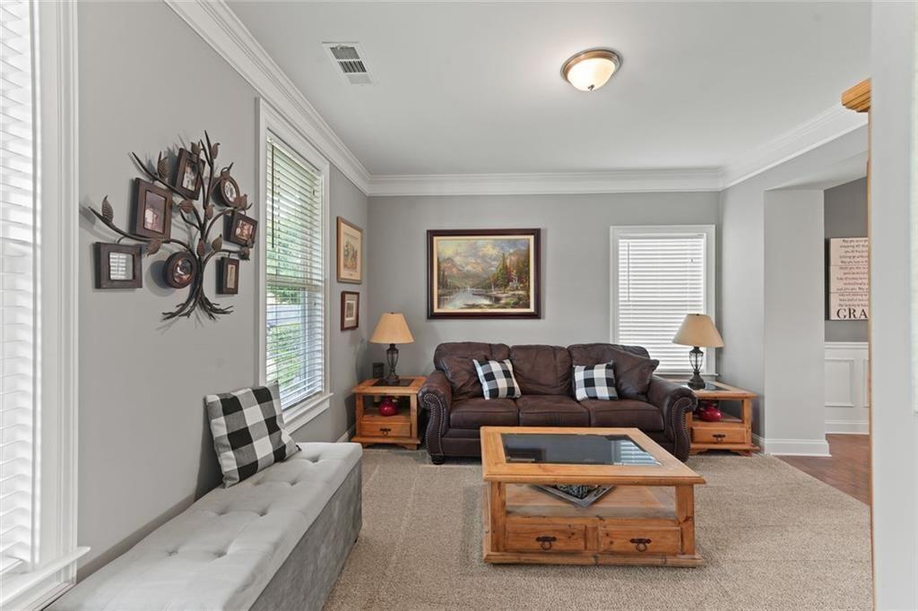 110 Ashbury Circle