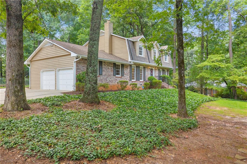 5560 Rosser Road