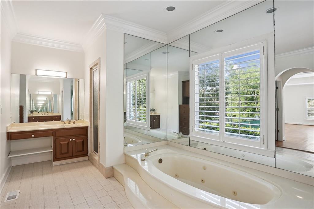 Atlanta Country Club - Residential