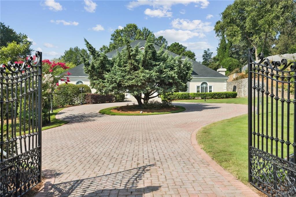 Atlanta Country Club - Residential
