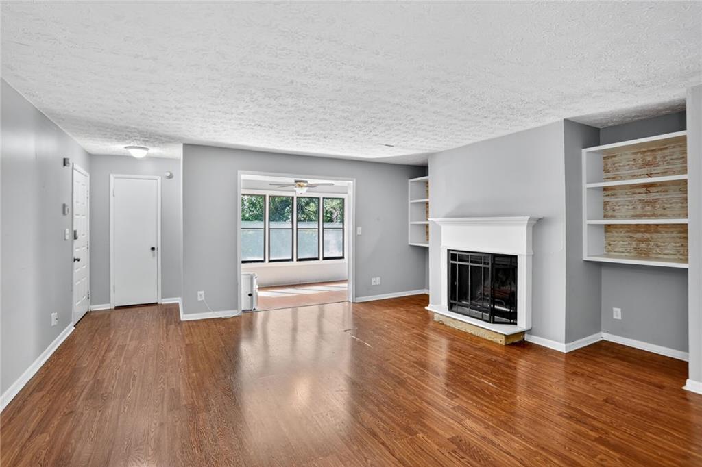 406 Smokerise Circle SE