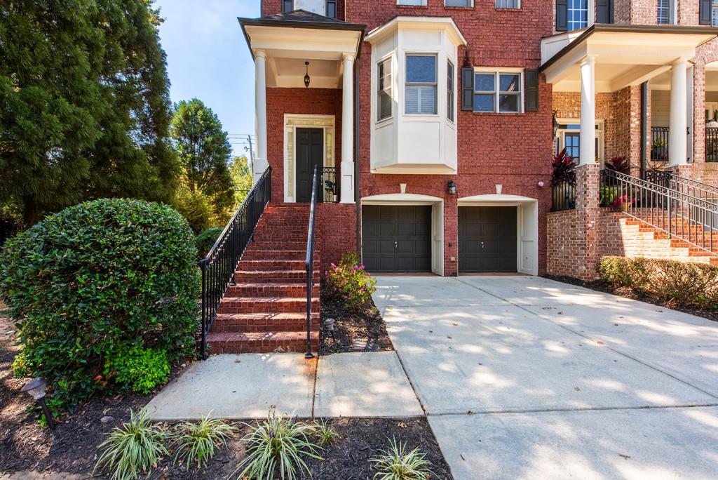 3028 Montclair Circle SE