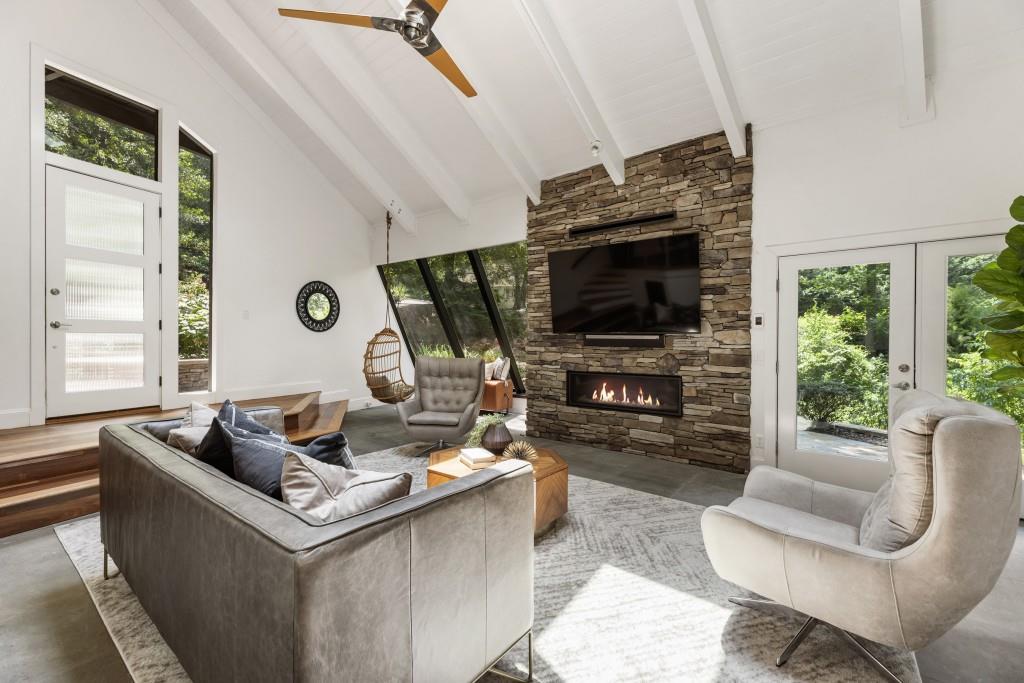 4171 Blackland Drive