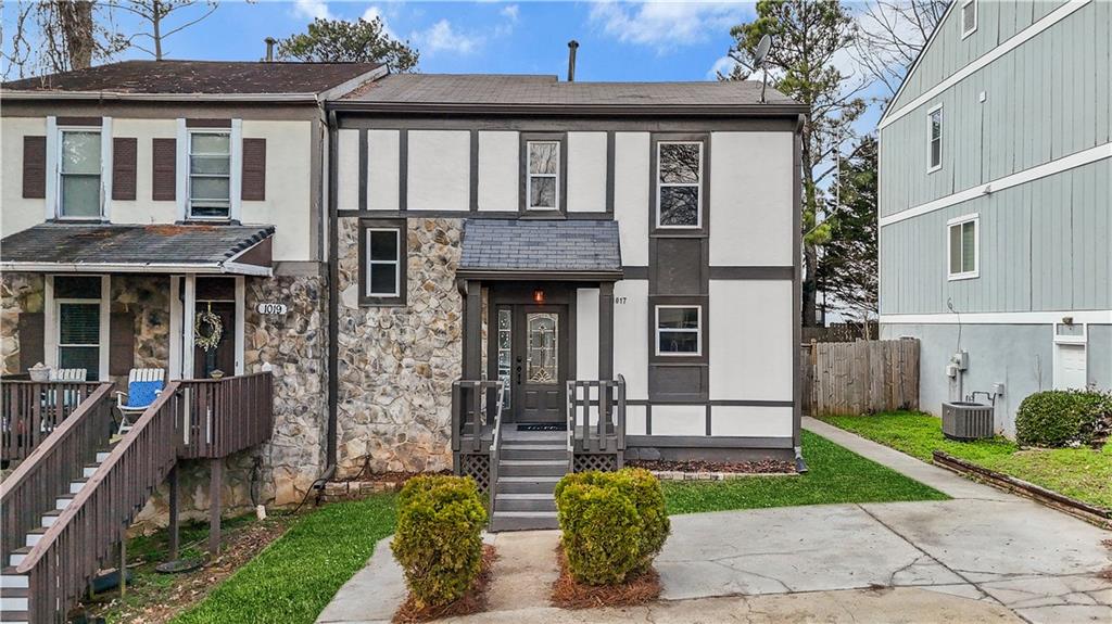 1017 Falling Valley Court SE