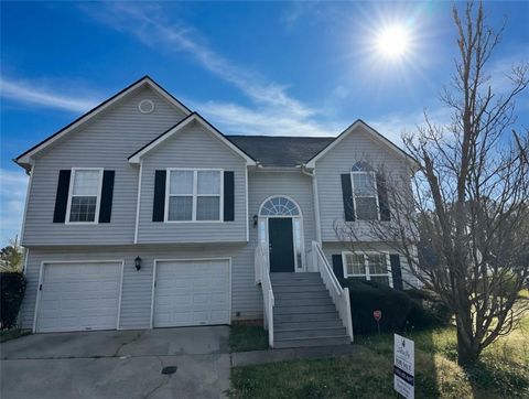 825 Stonehaven Road SW Atlanta GA 30331