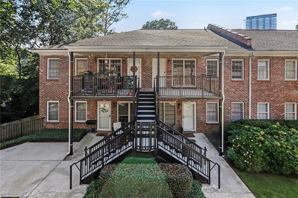3675 Peachtree Road NE 34