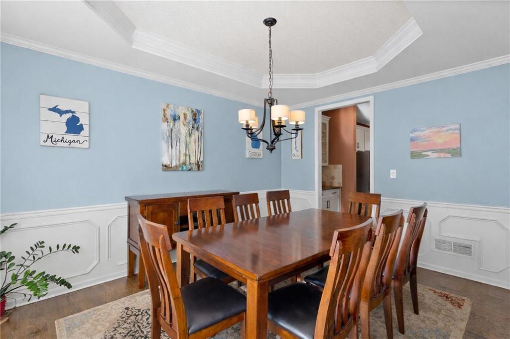 1023 Hawk Creek Trail