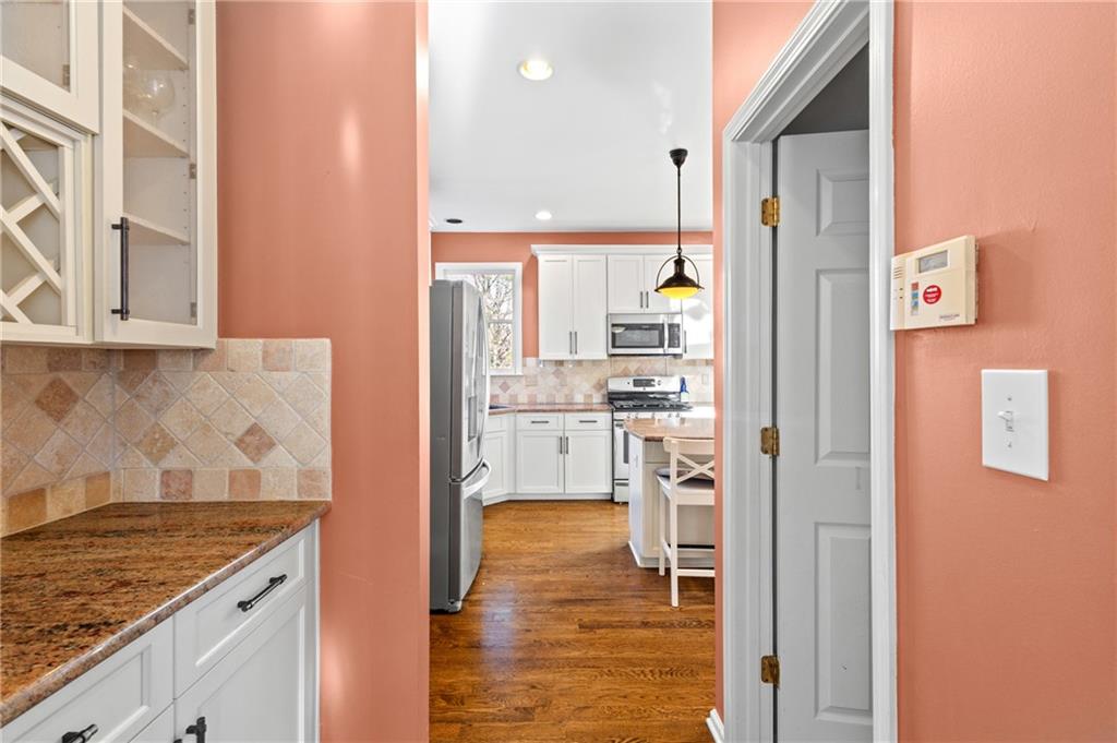 1023 Hawk Creek Trail