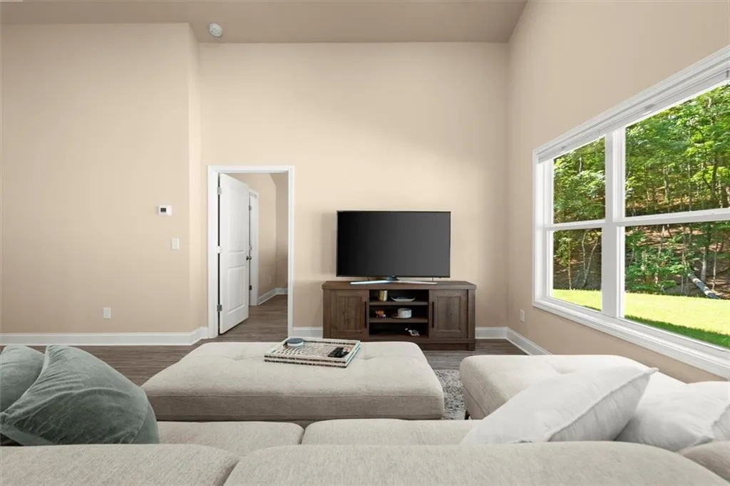 Waleska, Georgia 30183, United States, 4 Bedrooms Bedrooms, ,3 BathroomsBathrooms,Residential,Active,158114