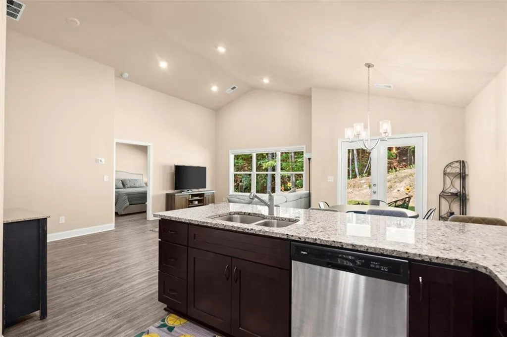 Waleska, Georgia 30183, United States, 4 Bedrooms Bedrooms, ,3 BathroomsBathrooms,Residential,Active,158114