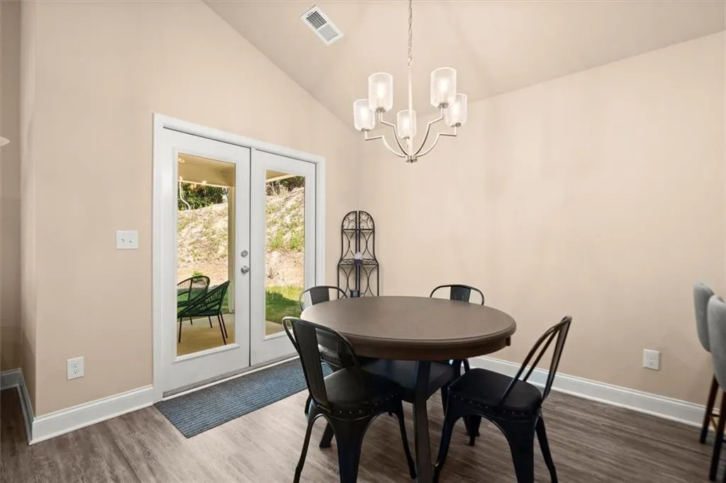 Waleska, Georgia 30183, United States, 4 Bedrooms Bedrooms, ,3 BathroomsBathrooms,Residential,Active,158114