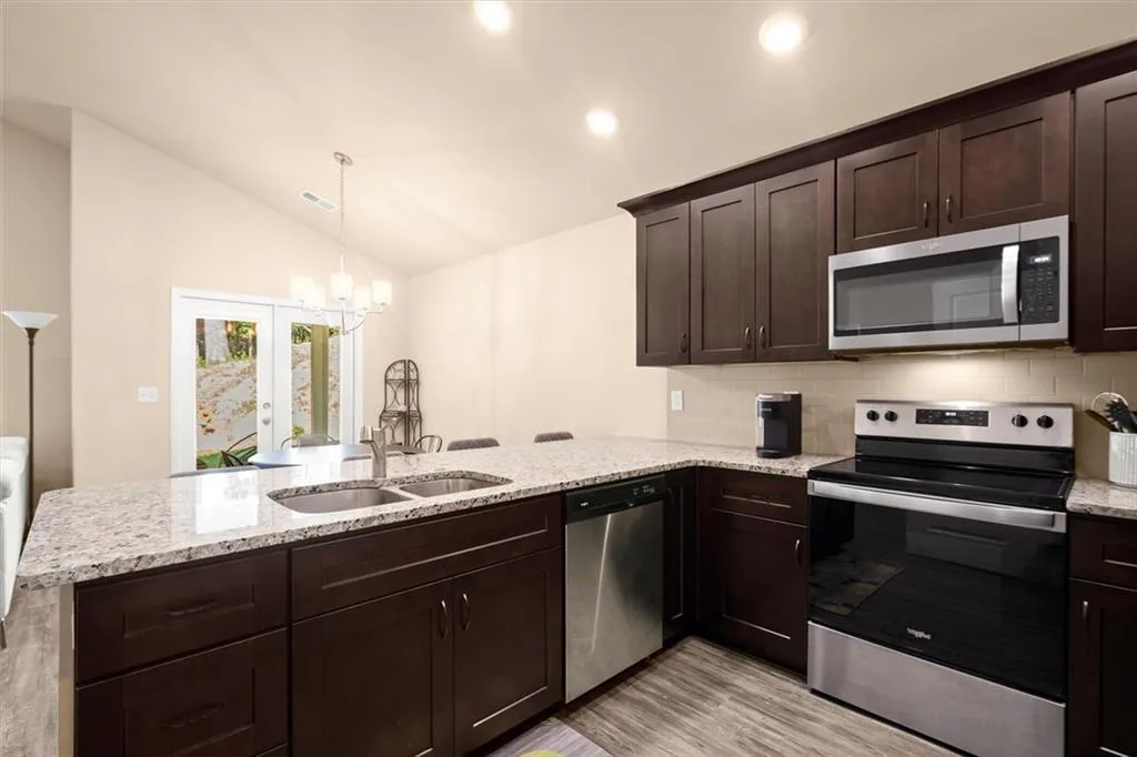 Waleska, Georgia 30183, United States, 4 Bedrooms Bedrooms, ,3 BathroomsBathrooms,Residential,Active,158114