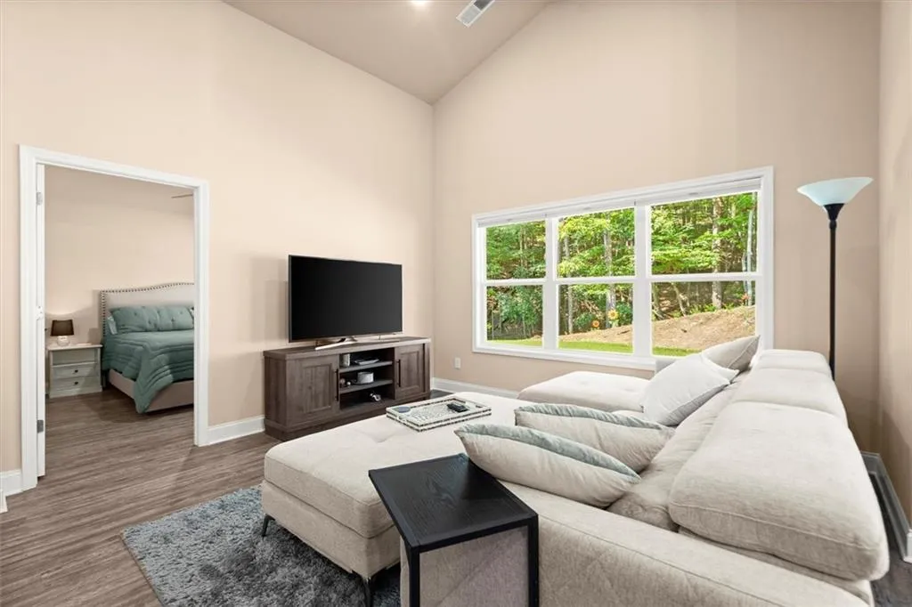 Waleska, Georgia 30183, United States, 4 Bedrooms Bedrooms, ,3 BathroomsBathrooms,Residential,Active,158114