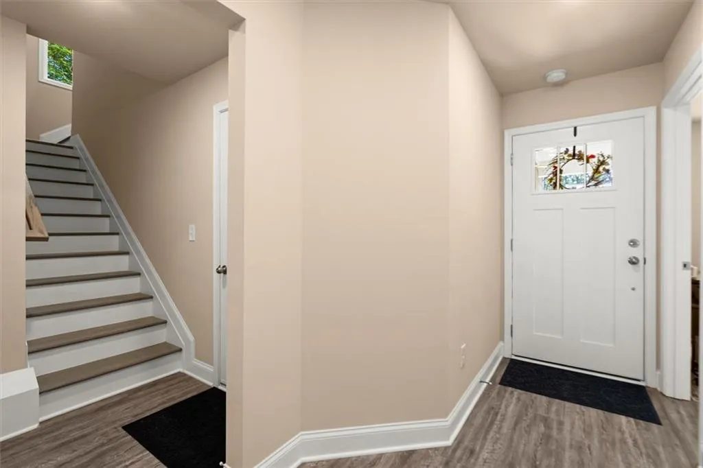 Waleska, Georgia 30183, United States, 4 Bedrooms Bedrooms, ,3 BathroomsBathrooms,Residential,Active,158114