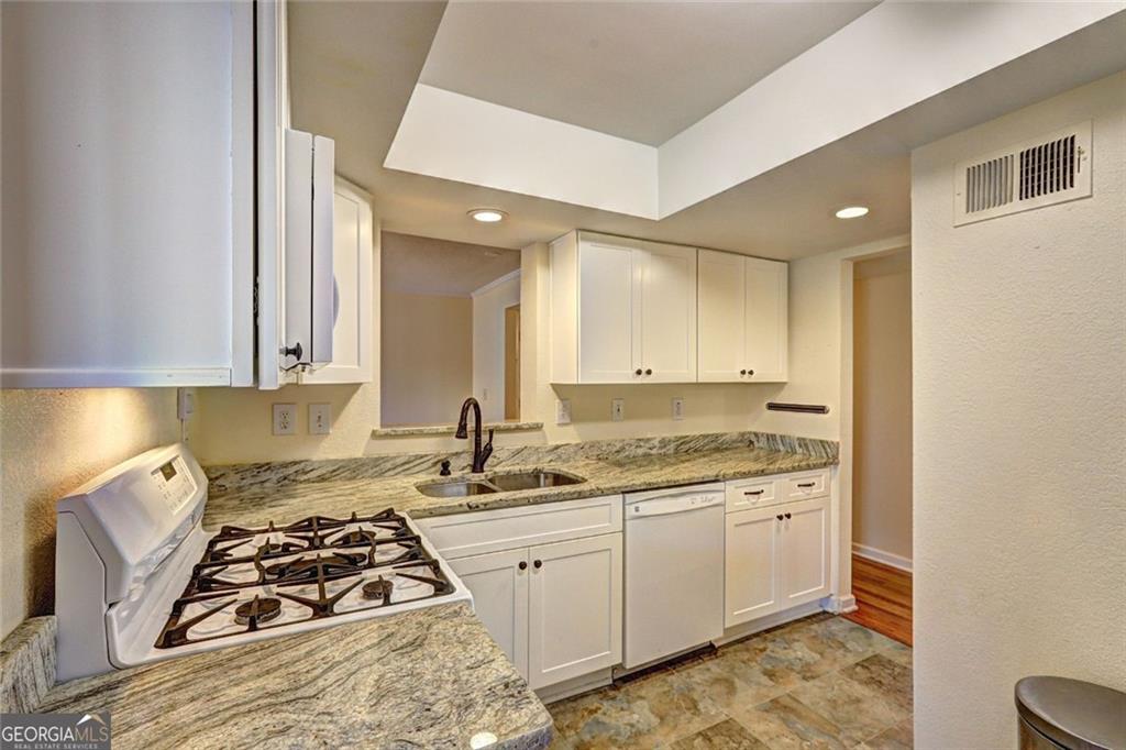 3301 Henderson Mill Road #J1, Atlanta, Georgia image 6