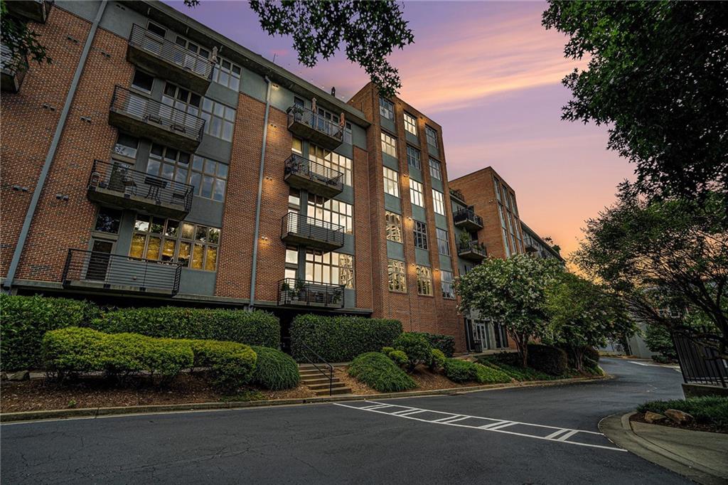 Welcome to 640 Glen Iris Drive NE Unit #412, an exceptional opportunity to own a modern, move-in ready 1-bedroom, 1-bathroom condo in the heart of vibrant Atlanta. Boasting an impressive 961 square feet of open and airy living space, this stunning residence offers the perfect blend of comfort and contemporary style. Step inside and you’ll immediately appreciate the spacious living areas, where large windows flood the home with natural light and create a warm, inviting atmosphere. The oversized living room provides ample space for entertaining guests or simply relaxing in comfort, while the generously sized bedroom offers the privacy and tranquility you need after a busy day. This home has been meticulously updated throughout, featuring a beautifully remodeled kitchen complete with sleek stone countertops, stylish cabinetry, and brand-new stainless steel appliances. Whether you love to cook or prefer quick meals, this kitchen is both functional and elegant, making mealtime enjoyable. Additional upgrades include fresh paint throughout the unit and newly installed flooring, creating a cohesive, modern feel in every room. The bathroom is equally impressive, offering a clean, updated space to start and end your day. Located in the highly sought-after Glen Iris Lofts community, you’ll enjoy a secure building with assigned parking and easy access to the very best Atlanta has to offer. Situated near Ponce City Market, the BeltLine, and Historic Fourth Ward Park, this location puts you in the center of it all. Spend your weekends exploring the BeltLine’s scenic trails, shopping at Ponce City Market’s trendy boutiques, or dining at one of the many acclaimed restaurants just steps from your front door. Enjoy outdoor activities, cultural events, and a thriving nightlife scene, all within walking distance. Whether you are a first-time homebuyer, an investor looking for a great rental opportunity, or someone seeking a low-maintenance, upscale city lifestyle, this condo offers incredible value in one of Atlanta’s most dynamic neighborhoods. Don’t miss your chance to own this spacious, move-in ready home with luxurious updates and unbeatable access to Atlanta’s top amenities. Schedule your private showing today and make 640 Glen Iris Drive NE Unit #412 your new home!