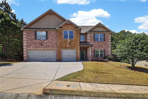 Homes For Sale - 4248 Caveat Court<br/> Fairburn, GA 30213