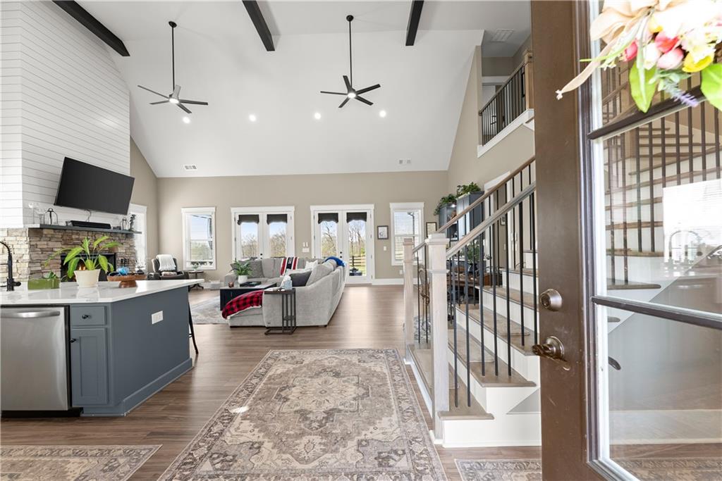 344 Gold Bullion Drive E