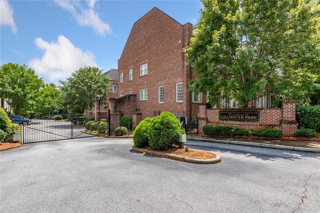 1260 Lullwater Park Circle