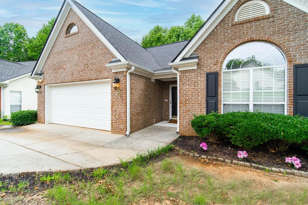 21 Riva Ridge Lane