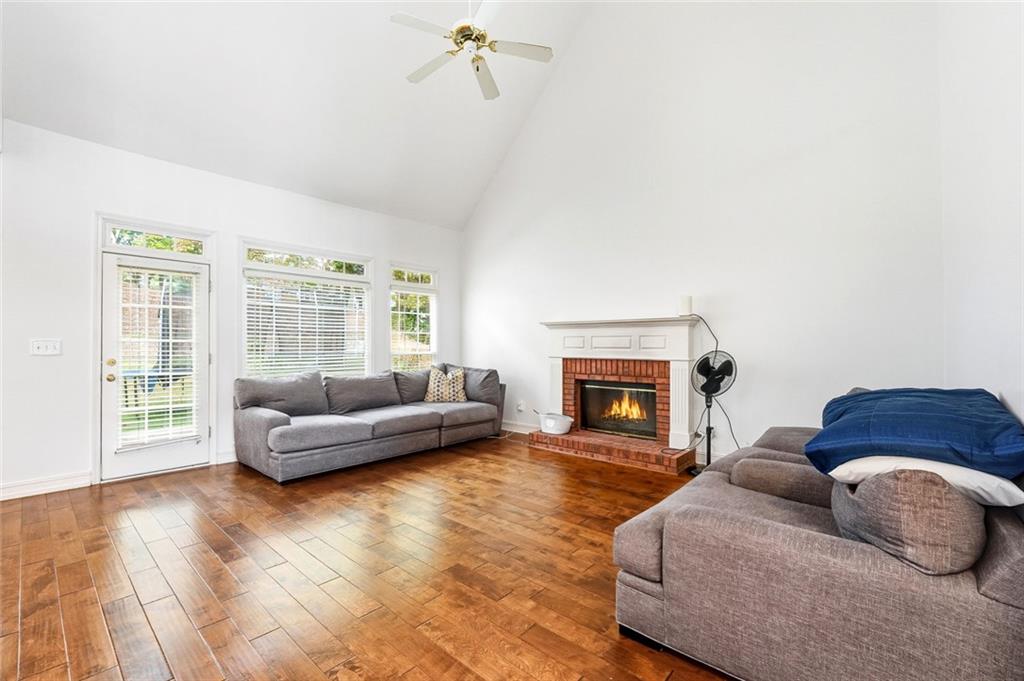 2009 McLain Road NW