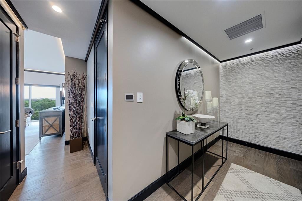 1820 Peachtree Street 1015