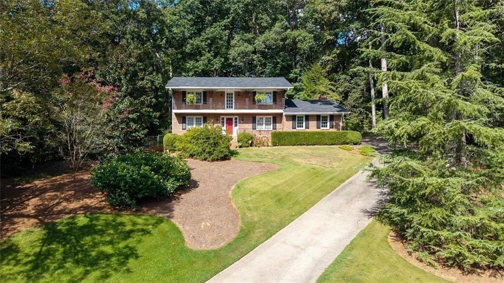 2206 Deer Ridge Drive