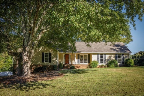 Homes For Sale - 5011 Stones Crossing Drive<br/> Gwinnett County, Lilburn, GA 30047