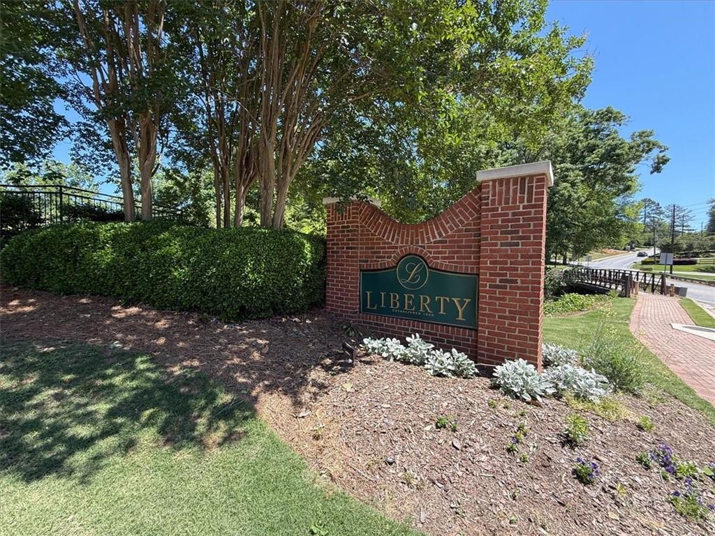 1725 Liberty Lane